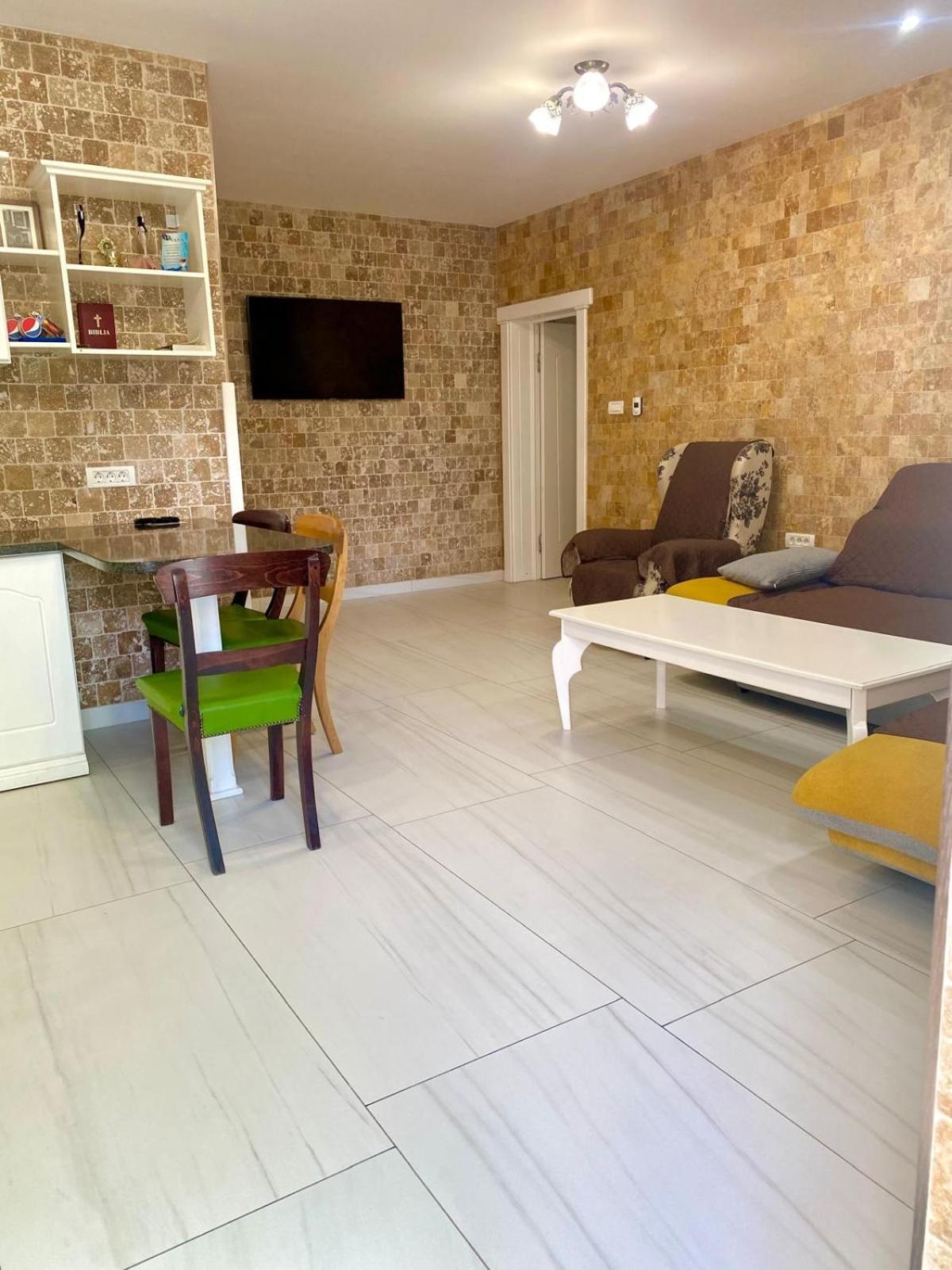 Confort House Lugoj Zewnętrze zdjęcie